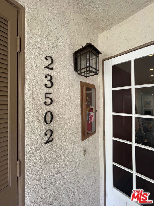 23502 Coso, Mission Viejo CA: https://media.crmls.org/mediaz/96ecebc3-aaac-4e87-b069-6cb37d8272c4.jpg