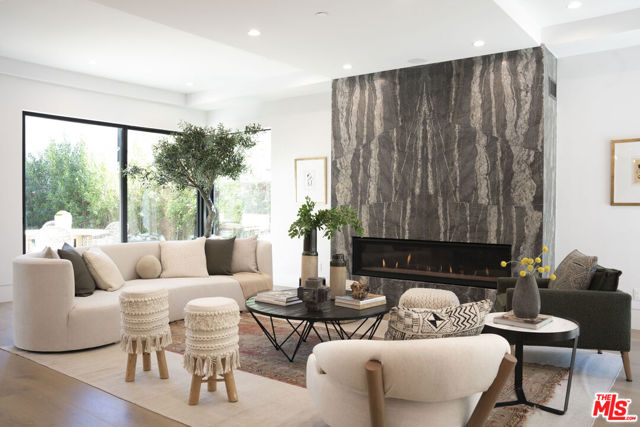 Image 4 of 44 For 3848 Vantage Avenue