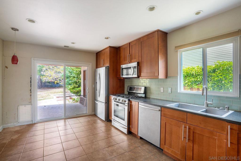 3378 Mountain View Dr - photo 12