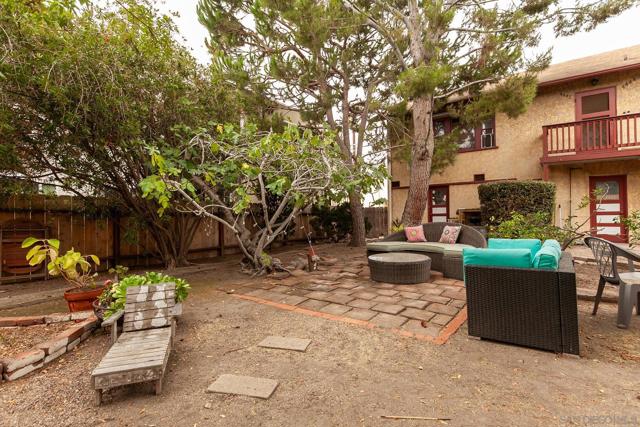 4438 44 Campus, San Diego CA: https://media.crmls.org/mediaz/96eeeb2b-de99-449c-8d1a-1e501abfb0ab.jpg