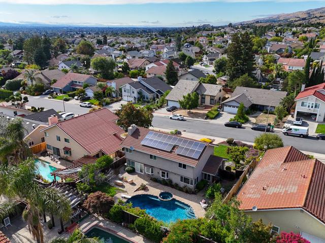 3484 Clover Oak Drive, San Jose CA: https://media.crmls.org/mediaz/96ef27d5-f5e1-435b-8858-620e89a6a456.jpg