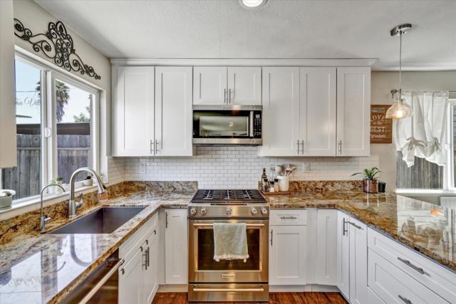 8100 Springdale Court, Gilroy CA: https://media.crmls.org/mediaz/96ef370f-711f-40ca-801f-7ce40957d9b9.jpg