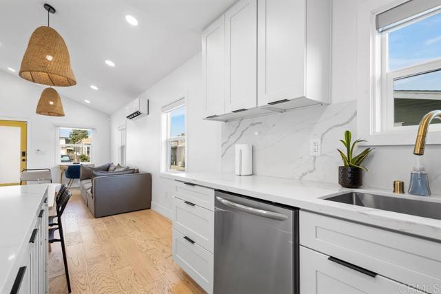 Image 10 of 22 For 4338 33rd Place