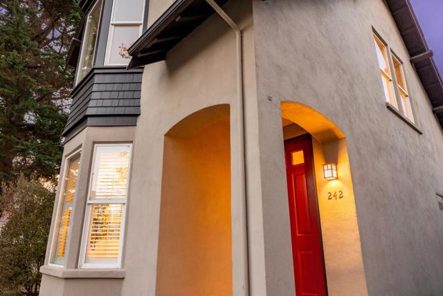 242 Cypress, Santa Cruz CA: https://media.crmls.org/mediaz/96f00162-5f48-4274-98b1-83f3cb4c3747.jpg