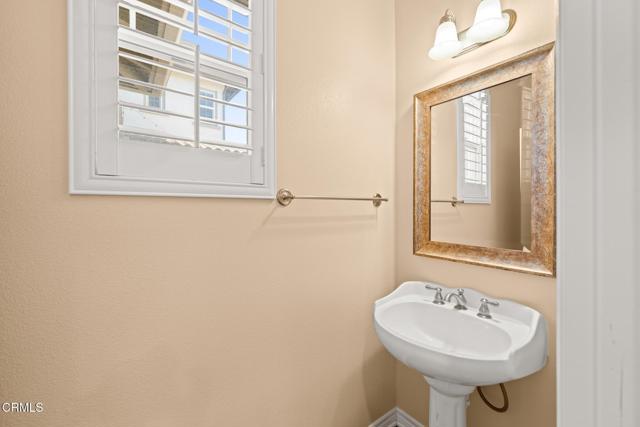 Detail Gallery Image 29 of 45 For 8265 Quartz St, Ventura,  CA 93004 - 3 Beds | 2/1 Baths