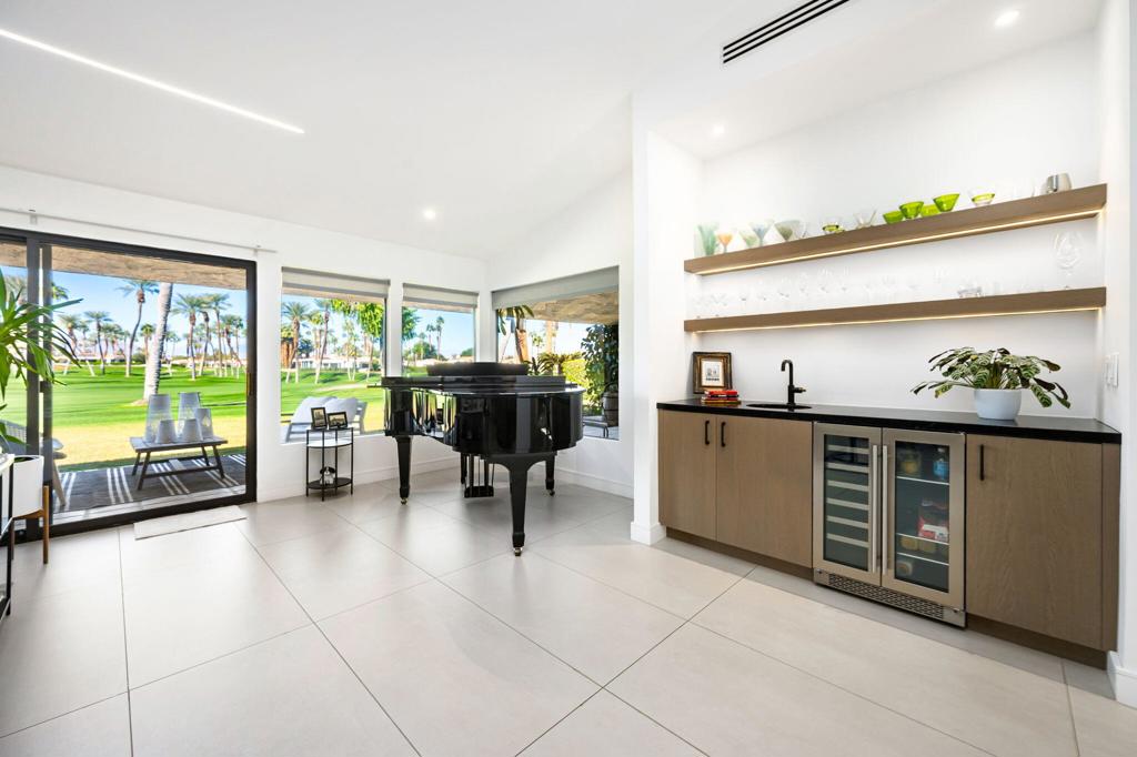 MLS #219138462DA image #6