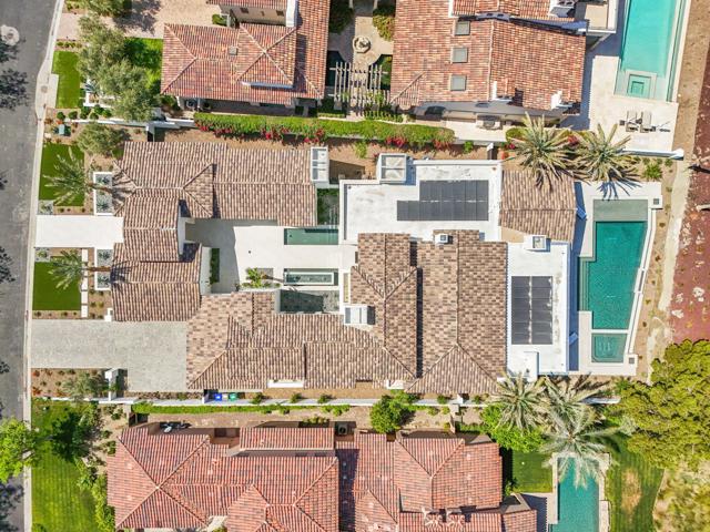 53603 Via Mallorca, La Quinta CA: https://media.crmls.org/mediaz/96f16aa2-ad2b-43f6-a085-d816fbb3efaa.jpg