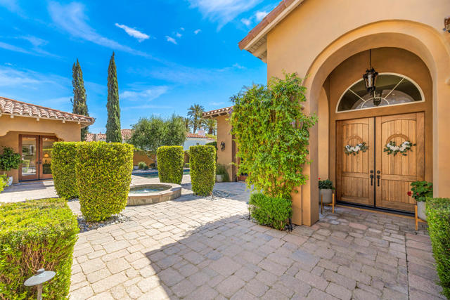 56025 Village Drive, La Quinta CA: https://media.crmls.org/mediaz/96f197cb-38be-4aab-b044-8f1b9d0d3cb3.jpg