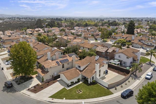 10785 Chinon Circle, San Diego CA: https://media.crmls.org/mediaz/96f1ea15-120e-4ba2-b1ab-84446f123313.jpg
