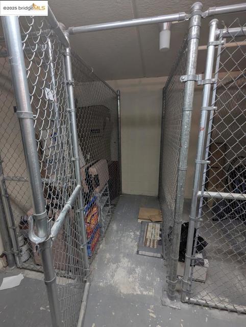 245 Perkins ST, Oakland CA: https://media.crmls.org/mediaz/96f28c9d-bcd9-4dce-930f-a1e48bf0cb88.jpg