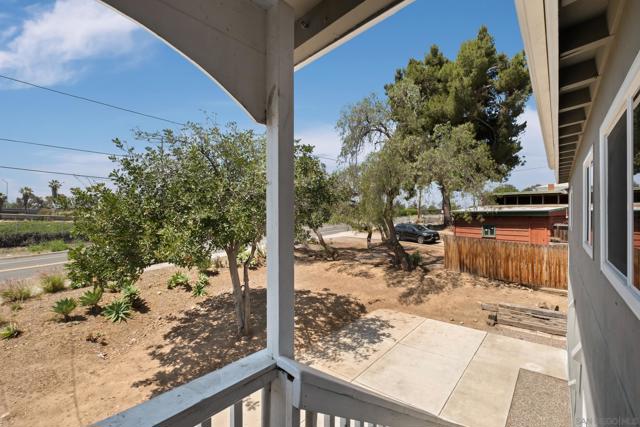 3754 56 Riviera Dr, La Mesa CA: https://media.crmls.org/mediaz/96f37aa2-37a2-4c65-a0be-14a895b5b062.jpg