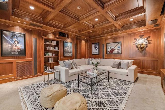 797 Las Olas Dr, Aptos CA: https://media.crmls.org/mediaz/96f39a9e-f71e-43a2-b103-1a212566574b.jpg