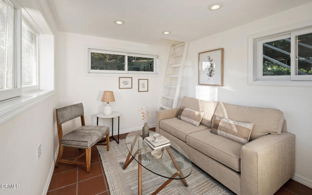 1460 Virginia Road, San Marino CA: https://media.crmls.org/mediaz/96f3c783-c153-4cda-b8f1-6cc42322cf94.jpg