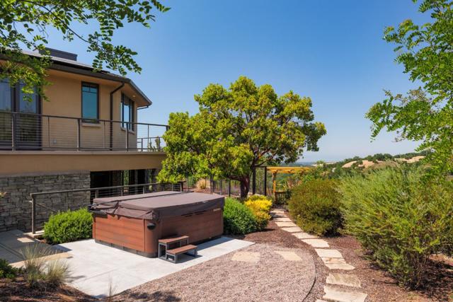 5 Redberry, Portola Valley CA: https://media.crmls.org/mediaz/96f477e1-b36d-4b26-9b62-f0fcb3a4082f.jpg