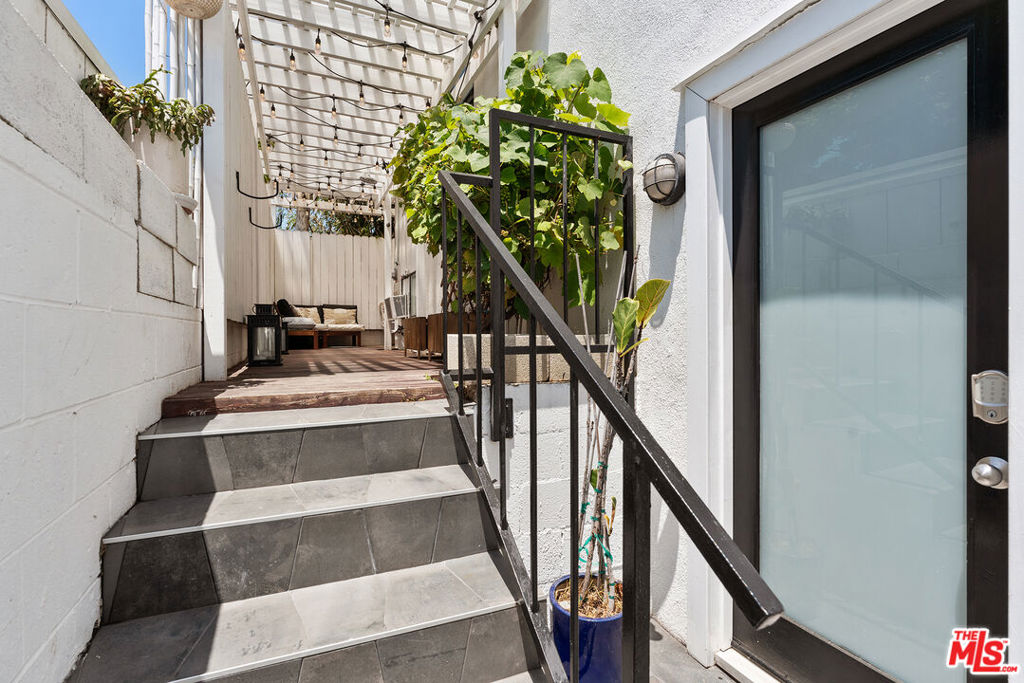 MLS #25519847 img 12