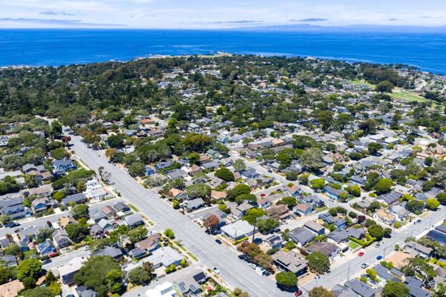 315 Granite Street, Pacific Grove CA: https://media.crmls.org/mediaz/96f8e257-3a57-4d03-ab2e-8fe3727bb90f.jpg