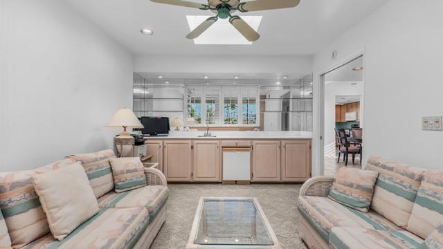 133 Torremolinos Drive, Rancho Mirage CA: https://media.crmls.org/mediaz/96f94d53-6093-48bf-bf68-2e9d0666b1bd.jpg