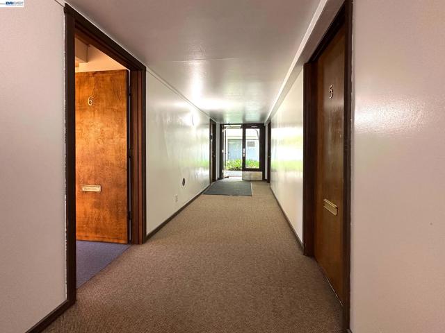 Image 13 of 26 For 150 Shoreline Hwy