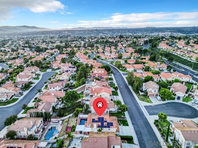 45703 Calle Ayora, Temecula CA: https://media.crmls.org/mediaz/96f9d148-cd1c-4d85-a421-a093fddd69e9.jpg