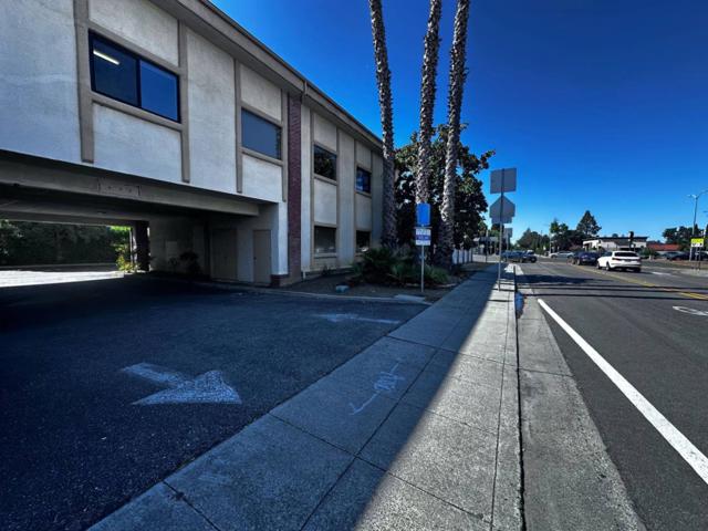 Image 2 of 24 For 998 El Camino Real