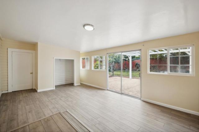 21 N Filice Street, Salinas CA: https://media.crmls.org/mediaz/96fb6d5e-f195-48d8-a6ef-975c1d5a9a31.jpg