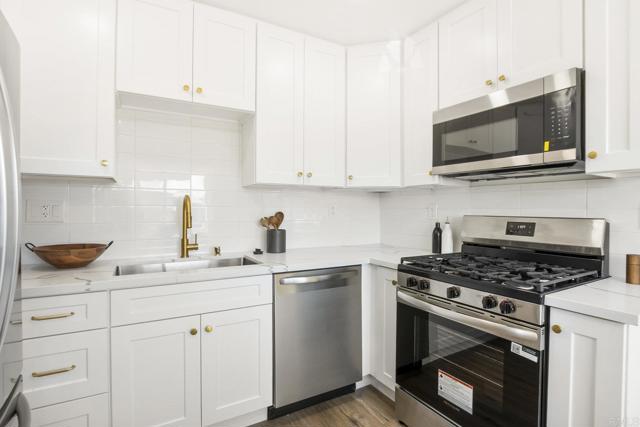 3428 Robin Street, San Diego CA: https://media.crmls.org/mediaz/96fbaa3f-0e87-49fc-9f14-9ab6653b9d01.jpg