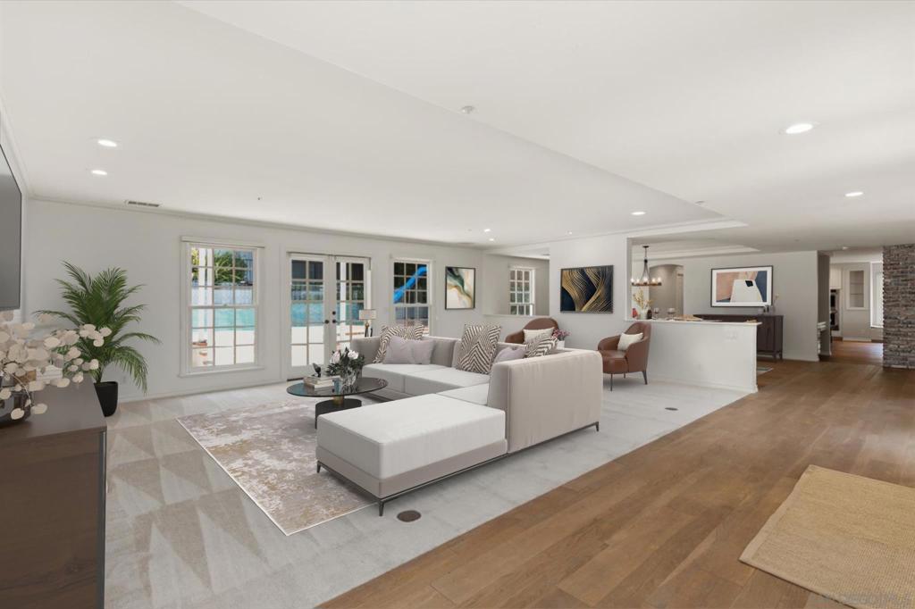 MLS #250037042SD image #12