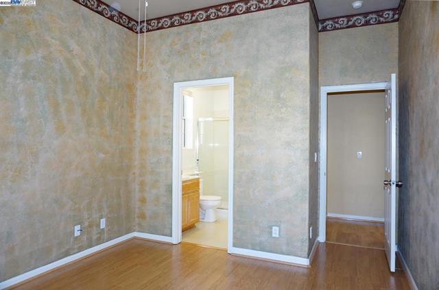30278 Willowbrook Rd, Hayward CA: https://media.crmls.org/mediaz/96fd7992-bb86-4d1b-ad5e-5863ac41961d.jpg