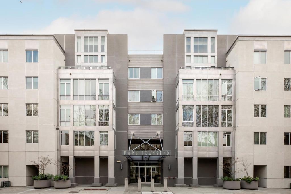 46 W Julian Street #208