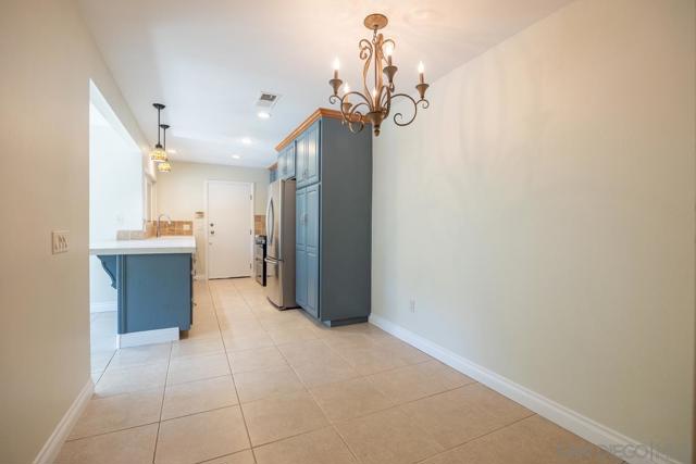 13669 Comuna Drive, Poway CA: https://media.crmls.org/mediaz/96fe17f3-afca-4d39-b6cb-7945e8eacdd8.jpg