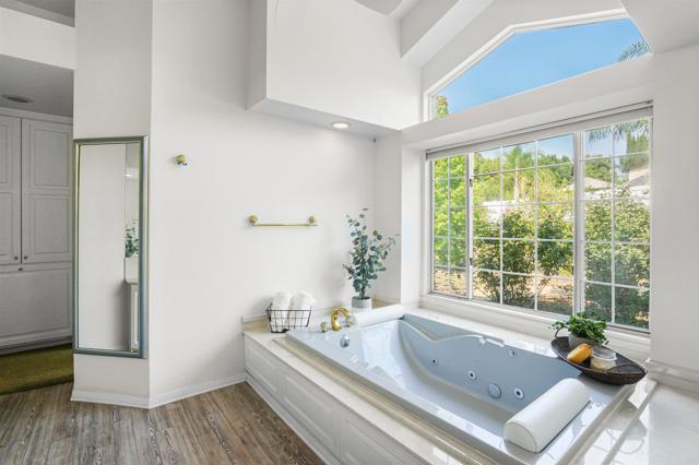 549 Eldorado Drive, Escondido CA: https://media.crmls.org/mediaz/96fe8c82-edea-43da-978c-173c7ae18caf.jpg