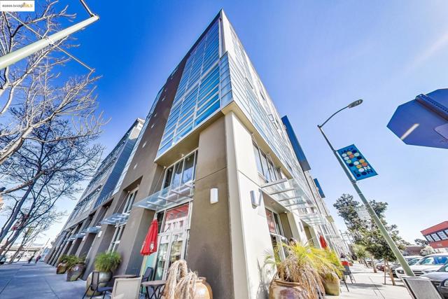 311 Oak St, Oakland CA: https://media.crmls.org/mediaz/96fe8ea2-24f1-4c02-8ca1-3835ae903d82.jpg