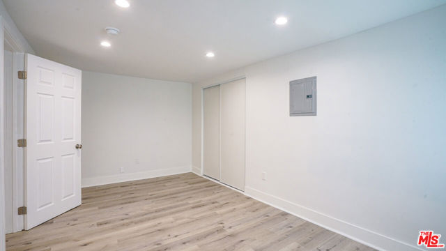 5342 Lexington Avenue, Los Angeles CA: https://media.crmls.org/mediaz/96fec6ee-229e-43e7-bb39-1a2c766f6e65.jpg