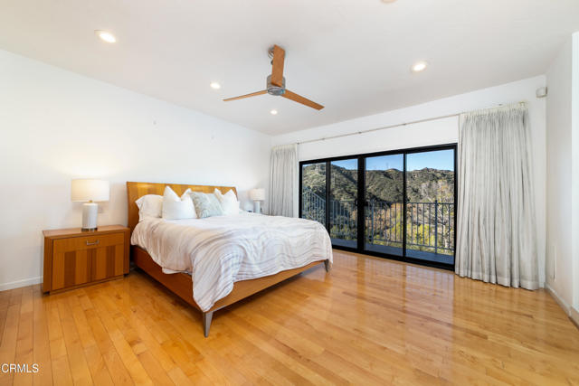 Detail Gallery Image 26 of 36 For 363 Patrician Way, Pasadena,  CA 91105 - 3 Beds | 3/1 Baths