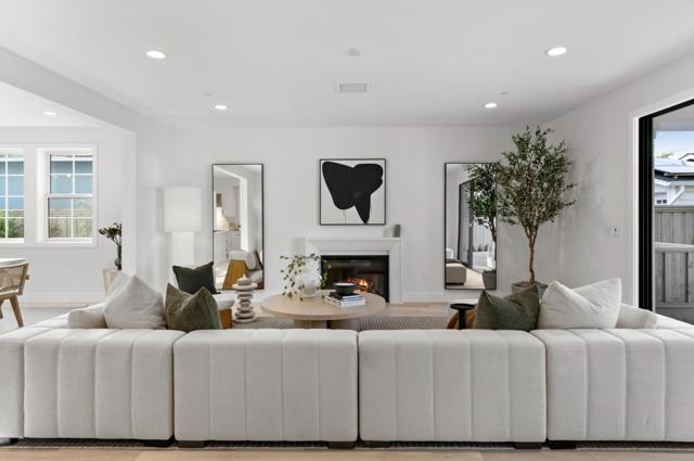163 Iris Street, Redwood City CA: https://media.crmls.org/mediaz/96ff8e3a-9c56-4c3b-a498-662c3214d19c.jpg