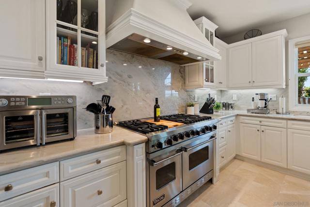 15583 Rising River Pl. S, San Diego CA: https://media.crmls.org/mediaz/96ffa91a-d555-4132-bf9b-76b2bcd1eadf.jpg