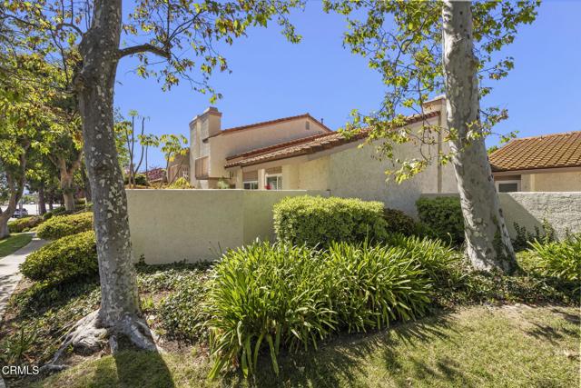 Detail Gallery Image 5 of 38 For 2036 Birchdale Ct, Thousand Oaks,  CA 91362 - 2 Beds | 2 Baths