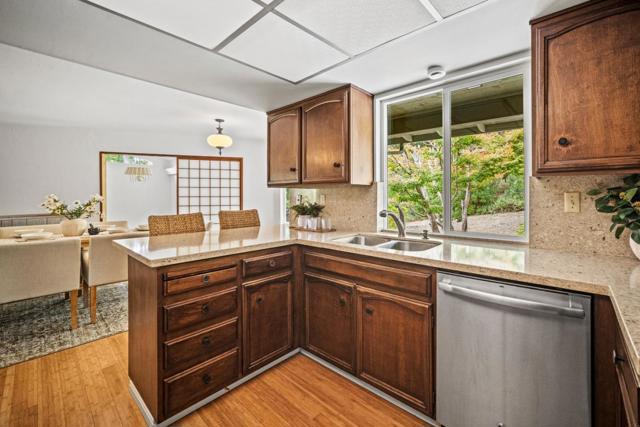 10 Wyndemere Vale, Monterey CA: https://media.crmls.org/mediaz/97001371-6128-4625-b0be-fc754881bd55.jpg