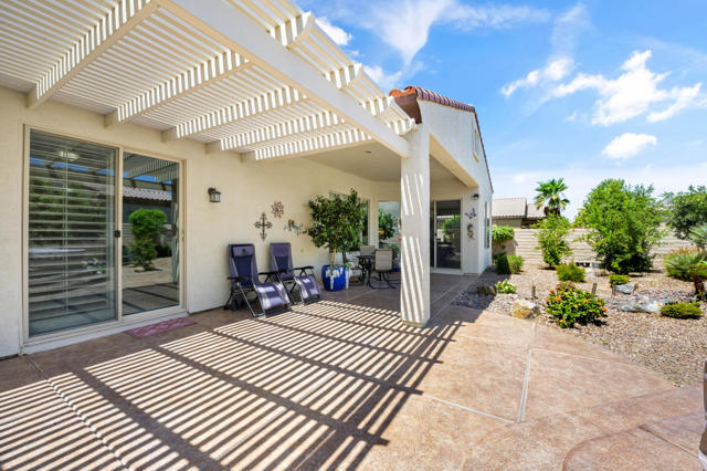 81662 Corte Valdemoro, Indio CA: https://media.crmls.org/mediaz/97009199-b92f-4212-a08a-335cc62488cc.jpg