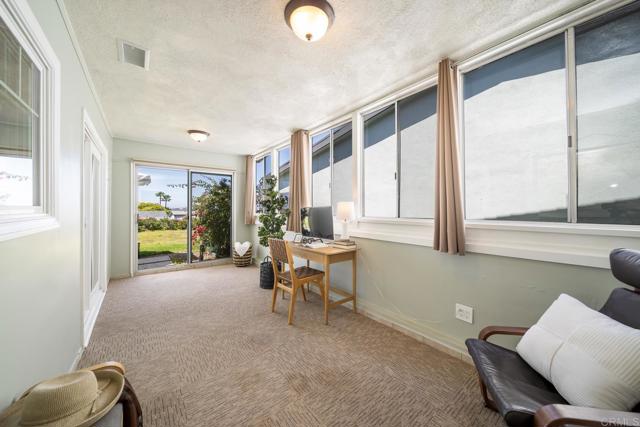 3890 Vista Campana S, Oceanside CA: https://media.crmls.org/mediaz/97009d45-2165-4450-8cb1-33d77935381d.jpg