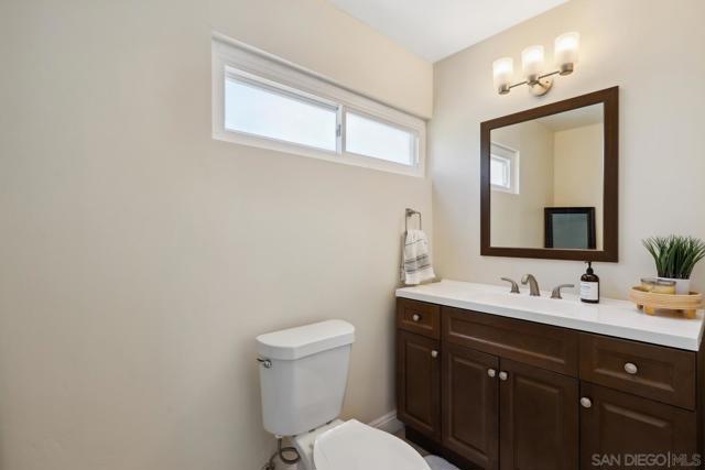 11353 Rocoso Rd, Lakeside CA: https://media.crmls.org/mediaz/9700dff8-fb74-4cb0-9e77-6b2f37608cd2.jpg