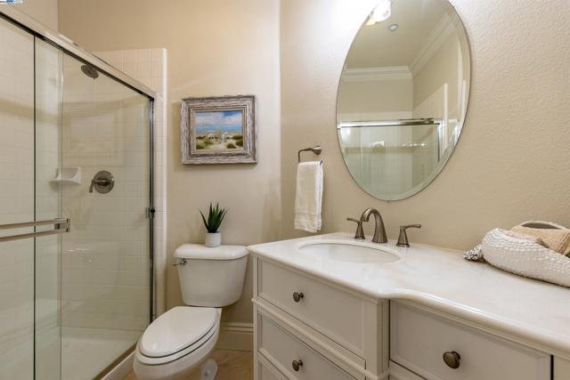 2522 Wood Hollow Dr, Livermore CA: https://media.crmls.org/mediaz/97010587-bd3b-4a05-ab67-47e4fe211689.jpg