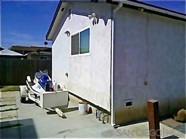 829 11th St, Imperial Beach CA: https://media.crmls.org/mediaz/9701476e-1139-41e3-b127-6d676726558c.jpg
