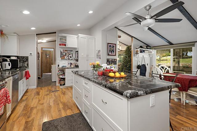 18218 Paradise Mountain Rd Spc 81, Valley Center CA: https://media.crmls.org/mediaz/97018085-bbc0-42ed-aa2a-ce728334f392.jpg