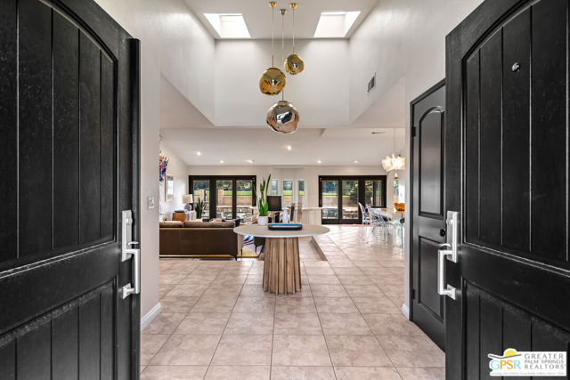 5365 E Cherry Hills Drive, Palm Springs CA: https://media.crmls.org/mediaz/9701b72c-6589-426b-95aa-20ffd404cc59.jpg