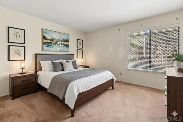 462 Avenida Adobe, Escondido CA: https://media.crmls.org/mediaz/97025e0d-5862-4c47-95ec-43acecafda7c.jpg