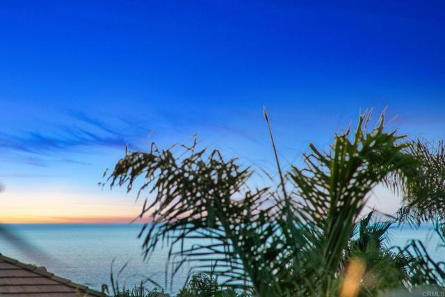 6557 Coneflower Drive, Carlsbad CA: https://media.crmls.org/mediaz/9702d39d-87d2-4d4e-9df0-e536f5279c24.jpg