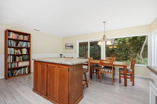 Detail Gallery Image 10 of 36 For 1037 Glenmere Rd, Vista,  CA 92084 - 3 Beds | 2 Baths