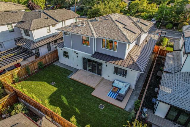 980 Lucky Avenue, Menlo Park CA: https://media.crmls.org/mediaz/9703834a-8c2a-4b68-98c4-c6bfd20b38ba.jpg