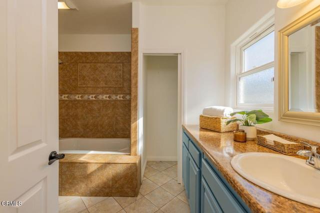 1035 Moreno Drive, Ojai CA: https://media.crmls.org/mediaz/970412ac-71c2-48f4-829d-f6dd19fb0664.jpg